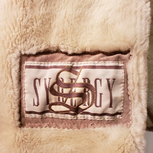 Synergy Ventage Suede Jacket with Faux Fur Lining - Picture 11 of 11
